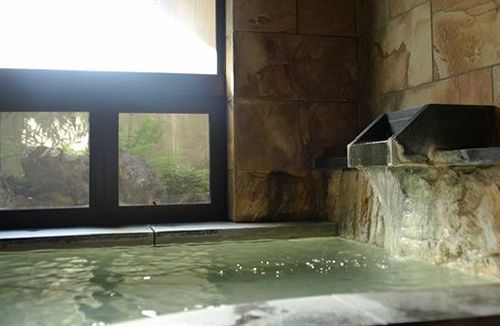 Hakuba Onsen Ryokan Shirouma-So Exterior foto